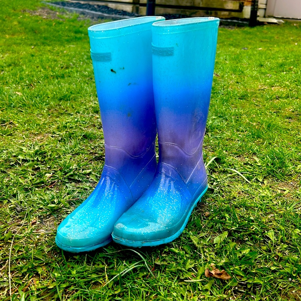 Girls rainboots size 1